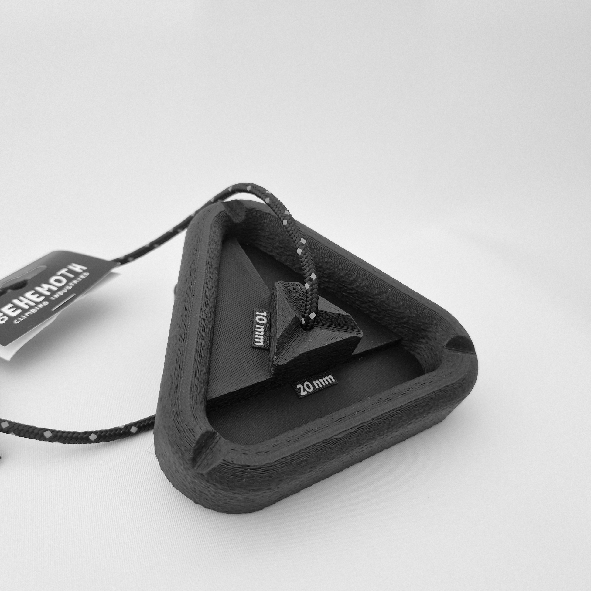 Trio - portable hangboard